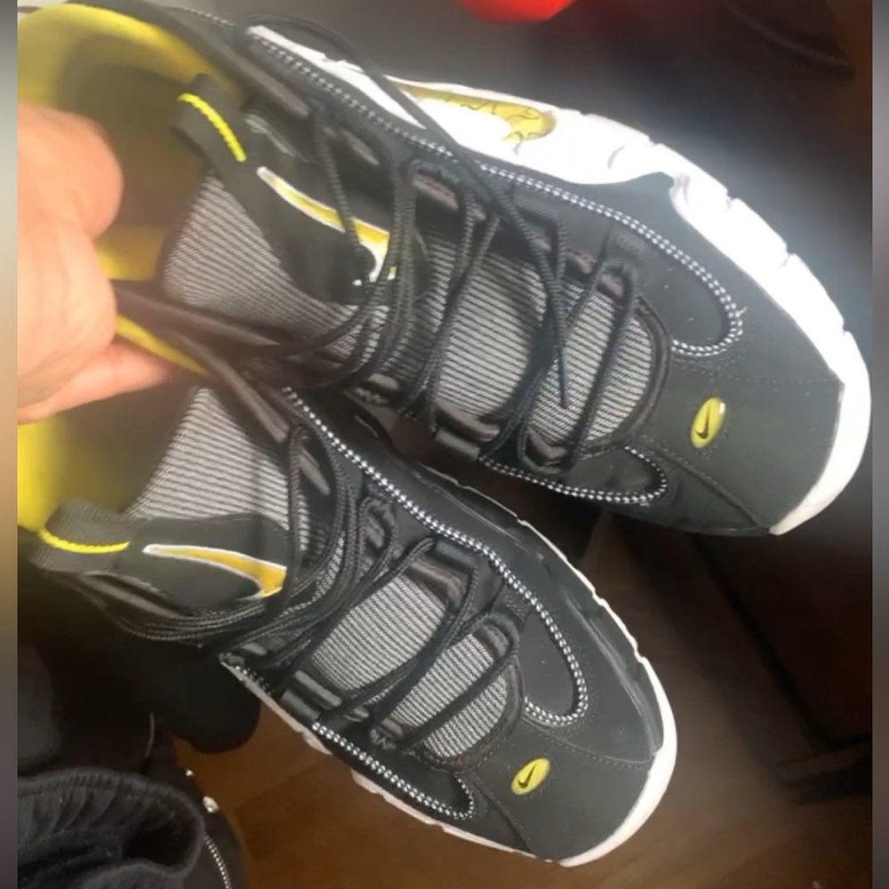 Only Worn 3 Times. Clean Good Condidtion